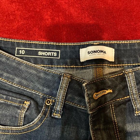 Sonoma size 10 women’s short jean shorts - Picture 4 of 4